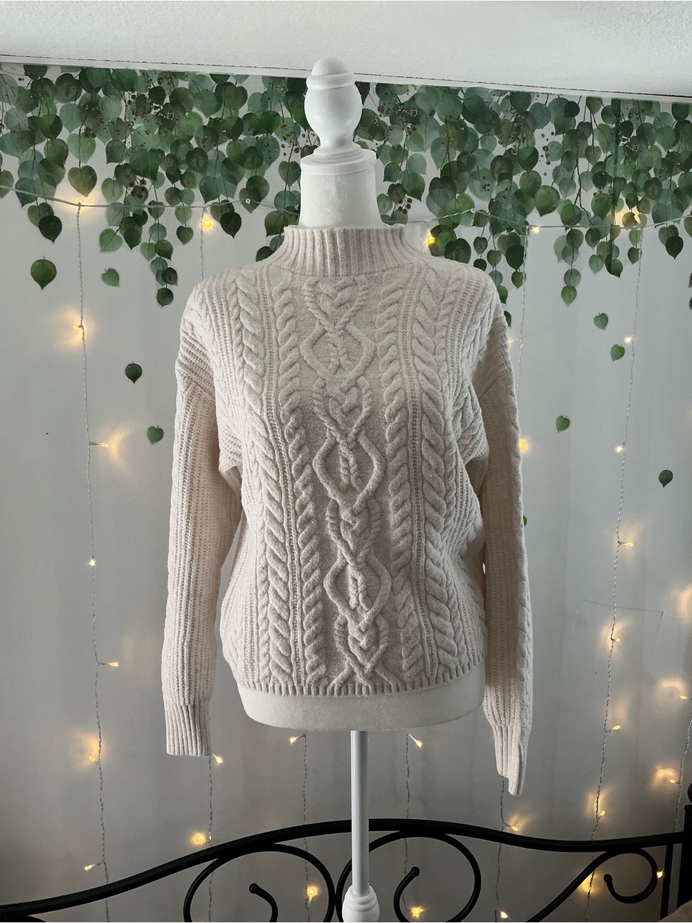 ❣️ SOLD ❣️Old Navy SoSoft Cream Cable Knit Mock Neck Sweater - Picture 2 of 8